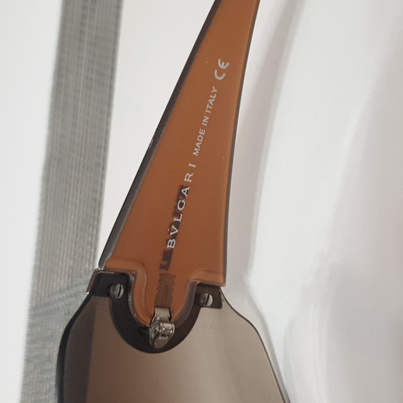 Authentic Bvlgari sunglasses - Picture 5 of 11